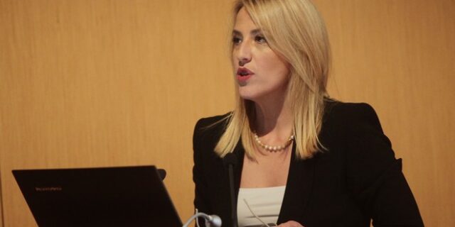 Δούρου: Η Δικαιοσύνη να έχει τον πρώτο ρόλο έστω και για πρώτη φορά