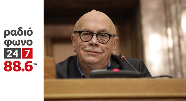 Δουζίνας: Η Γερμανία οδηγείται στη μετά-Μέρκελ εποχή