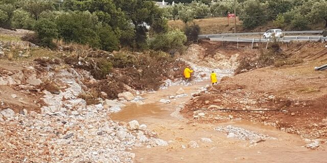 Ελπίδα μέσα στις λάσπες: Σώος ο ένας αγνοούμενος