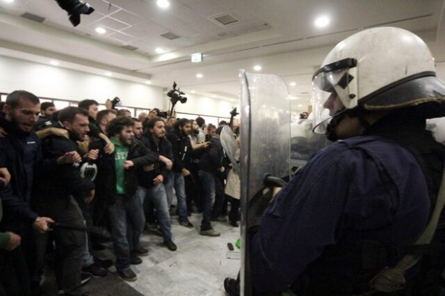 Πλειστηριασμοί δύο ταχυτήτων