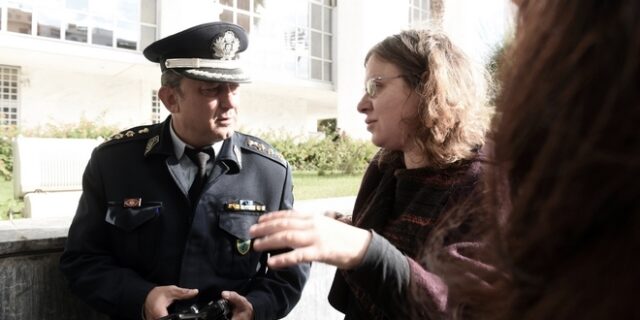 Αναζητείται μέλος της Χρυσής Αυγής – Τον αναγνώρισε σε φωτογραφίες η δικηγόρος