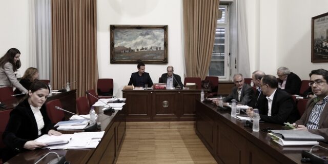 Εξεταστική: Παραδοχή μάρτυρα για την οικογενειοκρατία στο ΚΕΕΛΠΝΟ