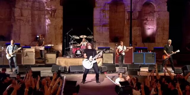 Βίντεο: Δείτε (επιτέλους) την ιστορική εμφάνιση των Foo Fighters στο Ηρώδειο