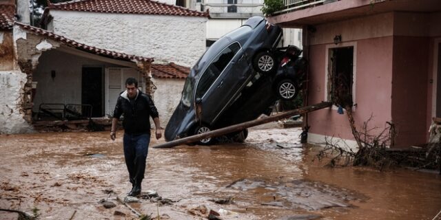 Όσο υπάρχουν άνθρωποι: Ξενοδόχος προσφέρει στέγη στους πλημμυροπαθείς