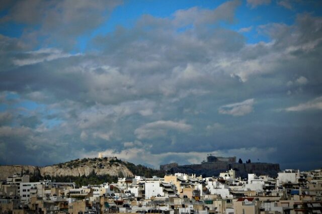 Τοπικές βροχές και καταιγίδες σε όλη τη χώρα