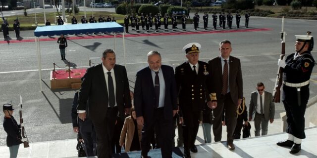 Την επιτροπή Εξοπλισμών συγκαλεί ο Καμμένος για τα F16