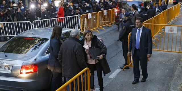 Καταλονία: Ελεύθερη με εγγύηση η πρόεδρος του κοινοβουλίου