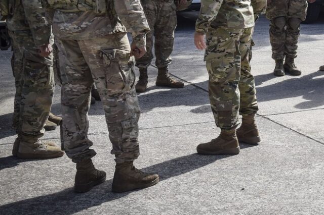Κρήτη: ΝΑΤΟικοί στρατιώτες ξυλοφόρτωσαν Χανιώτη
