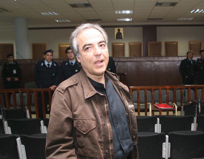 Για πρώτη φορά εκτός φυλακής με άδεια ο Δημήτρης Κουφοντίνας