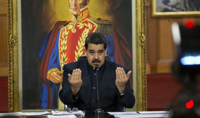 Βενεζουέλα: Σε κατάσταση ‘μερικής χρεοκοπίας’ από την S&P – ‘Δεν θα χρεοκοπήσουμε ποτέ’ λέει ο Μαδούρο