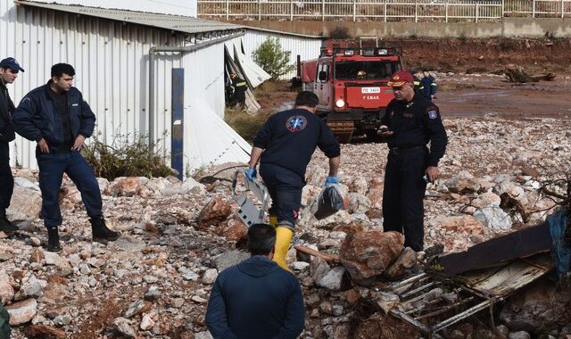 Πλημμύρες στη Μάνδρα: Στους 19 οι νεκροί – Τρεις οι αγνοούμενοι