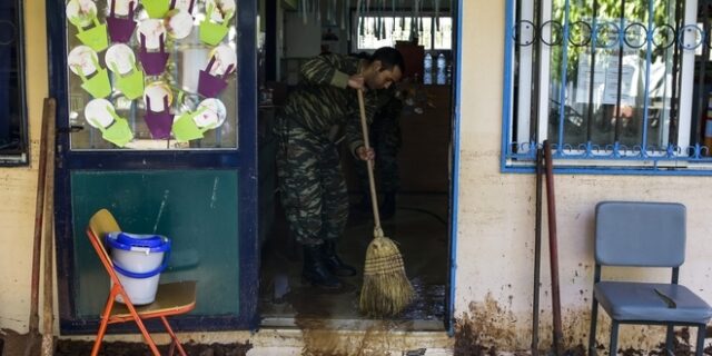 Η πόλη που πληγώθηκε: Μάνδρα 15 μέρες μετά την καταστροφή