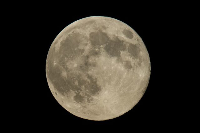 Super moon: Την Κυριακή η φωτεινότερη Σελήνη του 2017