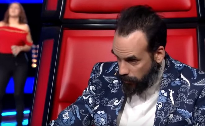 The Voice:  ‘Ξενέρωσε’ όταν γύρισε μόνο ο Μουζουράκης