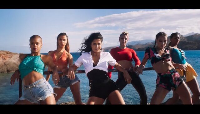 Γυρίζουν Bollywood ταινία στη Νάξο και είναι ο,τι πιο viral θα δεις σήμερα