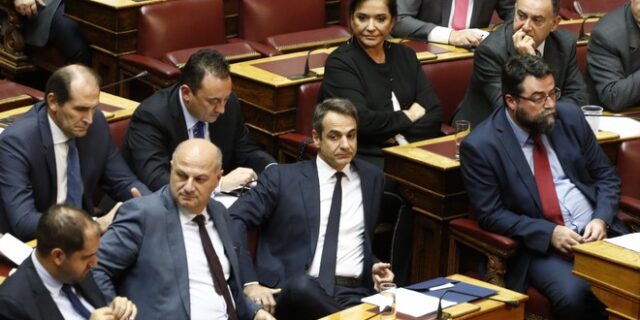 Ναι επί της αρχής στο κοινωνικό μέρισμα από ΝΔ, αλλά και κριτική στην κυβέρνηση