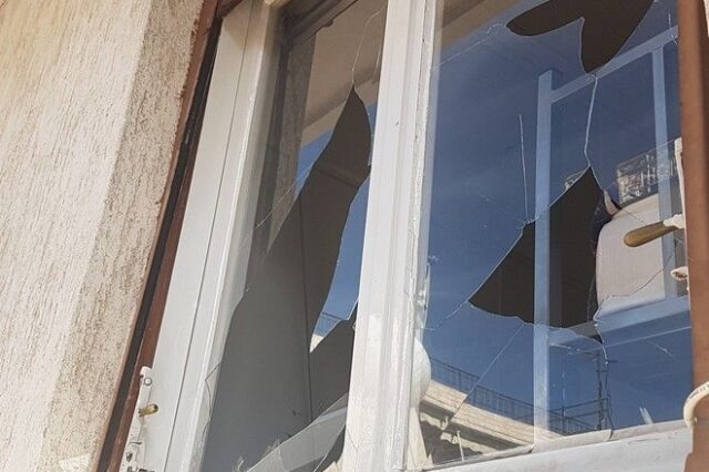 Υπ. Παιδείας για επίθεση στο σπίτι του Αμίρ: Καμία ανοχή σε φασιστικές πρακτικές