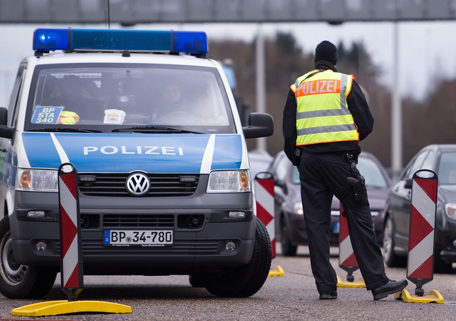 Γερμανία: Πολλαπλές κατηγορίες σε βάρος του ακροδεξιού που έριξε το αυτοκίνητό του σε πλήθος