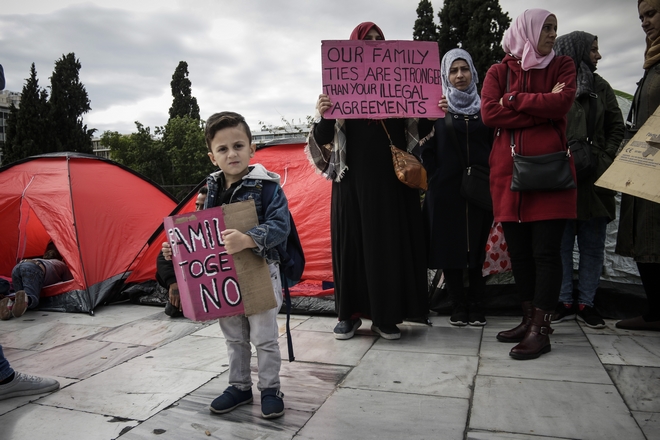 Κολλημένη στη γραφειοκρατία η οικογενειακή επανένωση για τους ασυνόδευτους πρόσφυγες