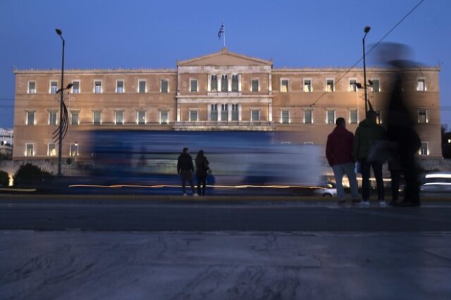 Γερμανικός Τύπος για προϋπολογισμό: Η Ελλάδα θέλει να υπερβεί τους στόχους