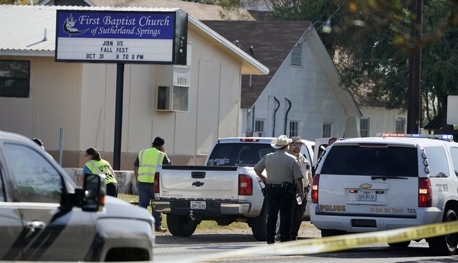 Δεκάδες νεκροί και τραυματίες από πυροβολισμούς σε εκκλησία του Τέξας