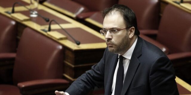 Ο Θεοχαρόπουλος δηλώνει άφωνος για την υπόθεση με τη Σαουδική Αραβία