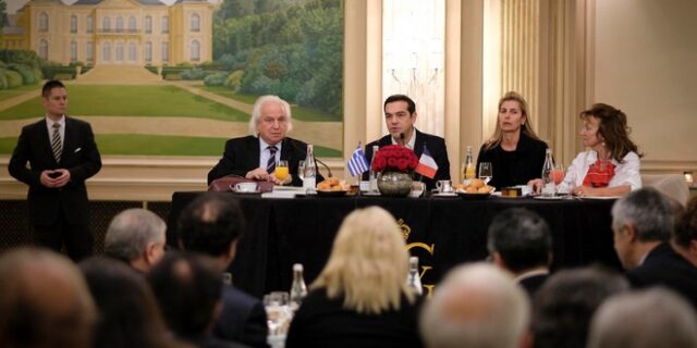 Κάλεσμα Τσίπρα για επενδύσεις σε εκπροσώπους επιχειρηματικών κολοσσών