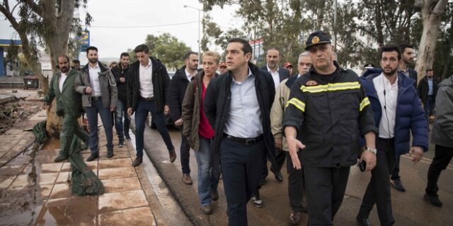Tσίπρας στη Μάνδρα: Έναυσμα για να αντιμετωπίσουμε παθογένειες συσσωρευμένες δεκαετιών