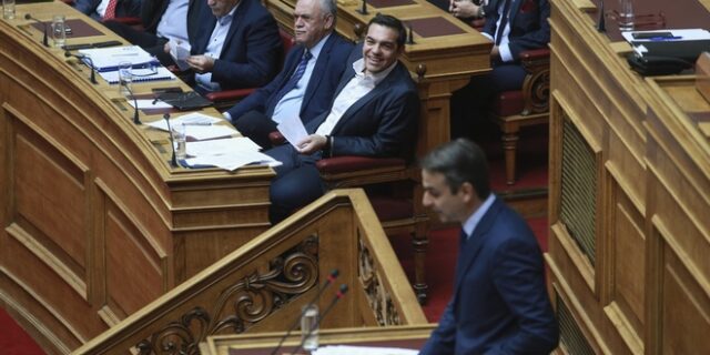 Σφοδρή κόντρα για Aυγενάκη – Siemens με φόντο τα Εξάρχεια
