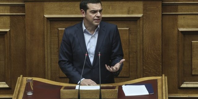 Τσίπρας: Πορφυρογέννητοι των offshore αποκαλούν το μέρισμα ‘ψίχουλα’