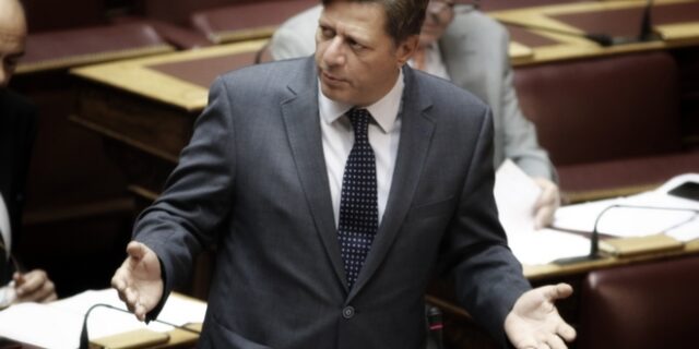 ΝΔ κατά Μουζάλα: Να απαντήσει γιατί δεν αξιοποιεί τα ευρωπαϊκά κονδύλια
