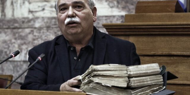 Βούτσης: Θα αποκατασταθούν όλα τα αρχεία της χούντας που εντοπίστηκαν στη Βουλή