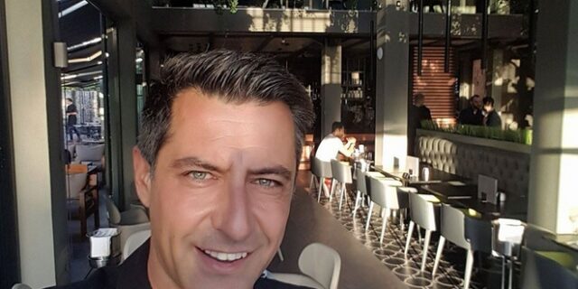 Κωνσταντίνος Αγγελίδης: Απίστευτο παιχνίδι της μοίρας – Η μητέρα του ήταν σε κώμα για 14 χρόνια μετά από τροχαίο