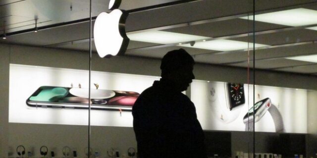 Η Apple ζήτησε συγγνώμη για τη σκόπιμη επιβράδυνση των παλιών iPhone