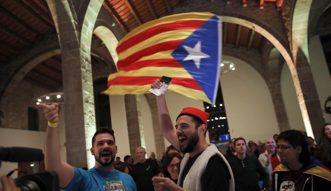 Εκλογές στην Καταλονία: Βαρύ πλήγμα για τον Ραχόι η νίκη των αυτονομιστών