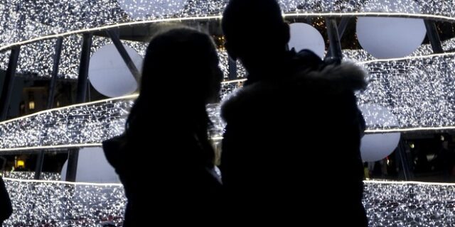 ‘Ξεπούλησαν’ τα τουριστικά πακέτα για τις γιορτές