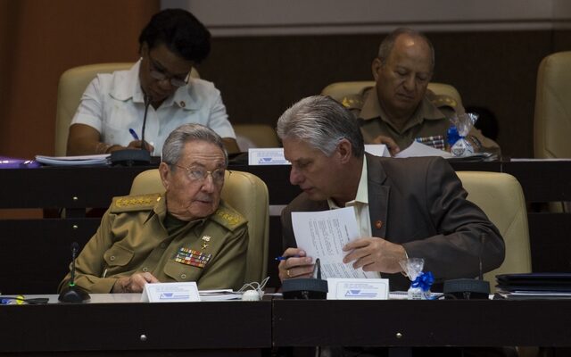 Κούβα: O Ραούλ Κάστρο αποχωρεί τον Απρίλιο από την προεδρία