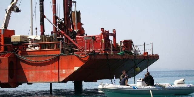 Έρχεται πλοίο-αποθήκη για να μη λείψει το φυσικό αέριο