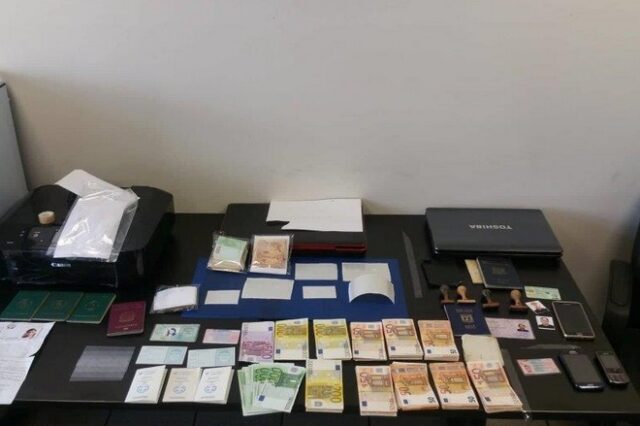 Πάνω από 1.000.000 ευρώ τα κέρδη εγκληματικής οργάνωσης πλαστογράφησης εγγράφων για αλλοδαπούς