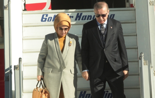 Ακυρώθηκε η βόλτα της Εμινέ Ερντογάν με τη Μπέττυ Μπαζιάνα