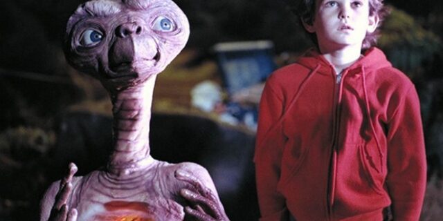 Μηχανή τού Χρόνου: ‘ΕΤ ο εξωγήινος’ – Πού βασίστηκε η ταινία του Σπίλμπεργκ που έσπασε όλα τα ρεκόρ