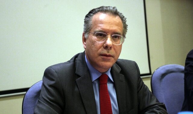 Κουμουτσάκος: Μήνυμα αρραγούς ενότητας από το συνέδριο της ΝΔ