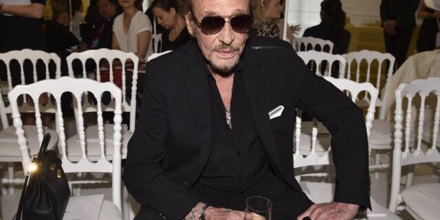 Το τραγούδι ενός Γάλλου για τον Τζόνι Χάλιντεϊ κατακλύζει τα social media