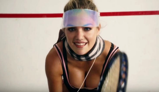 Η Kate Upton το έριξε στο τένις και τρέλανε το σύμπαν