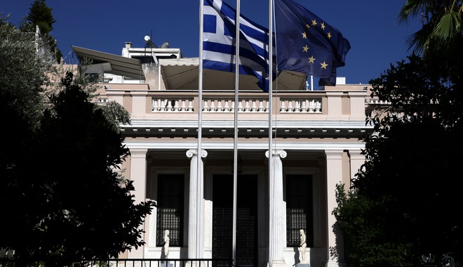 Μαξίμου: Ο Τσαβούσογλου να σκέφτεται πριν μιλήσει