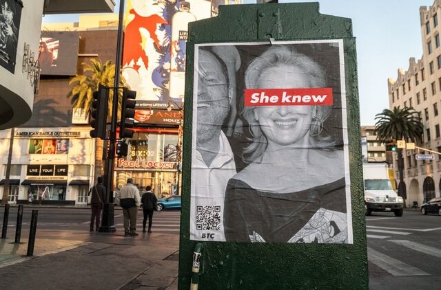 Η ‘ατίμωση’ της Μέριλ Στριπ: Αφίσες καταγγέλλουν ότι ‘ήξερε’ για τις σεξουαλικές επιθέσεις