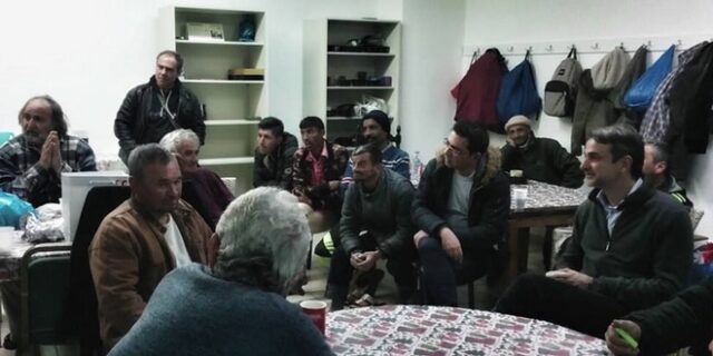 Η επίσκεψη Μητσοτάκη στους αστέγους