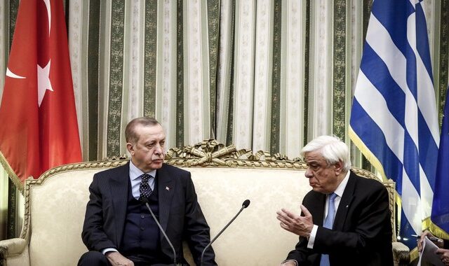 Ο Ερντογάν έστειλε ευχές στον Παυλόπουλο για την “ευημερία του ελληνικού λαού”