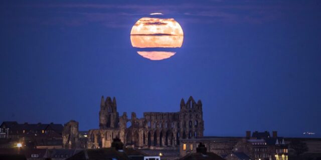 Με την Πανσέληνο του Λύκου αρχίζει το 2018