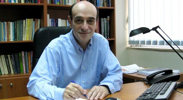 Πετράκης: Χρειάζεται γενναία ελάφρυνση χρέους για ένα μομέντουμ ανάπτυξης